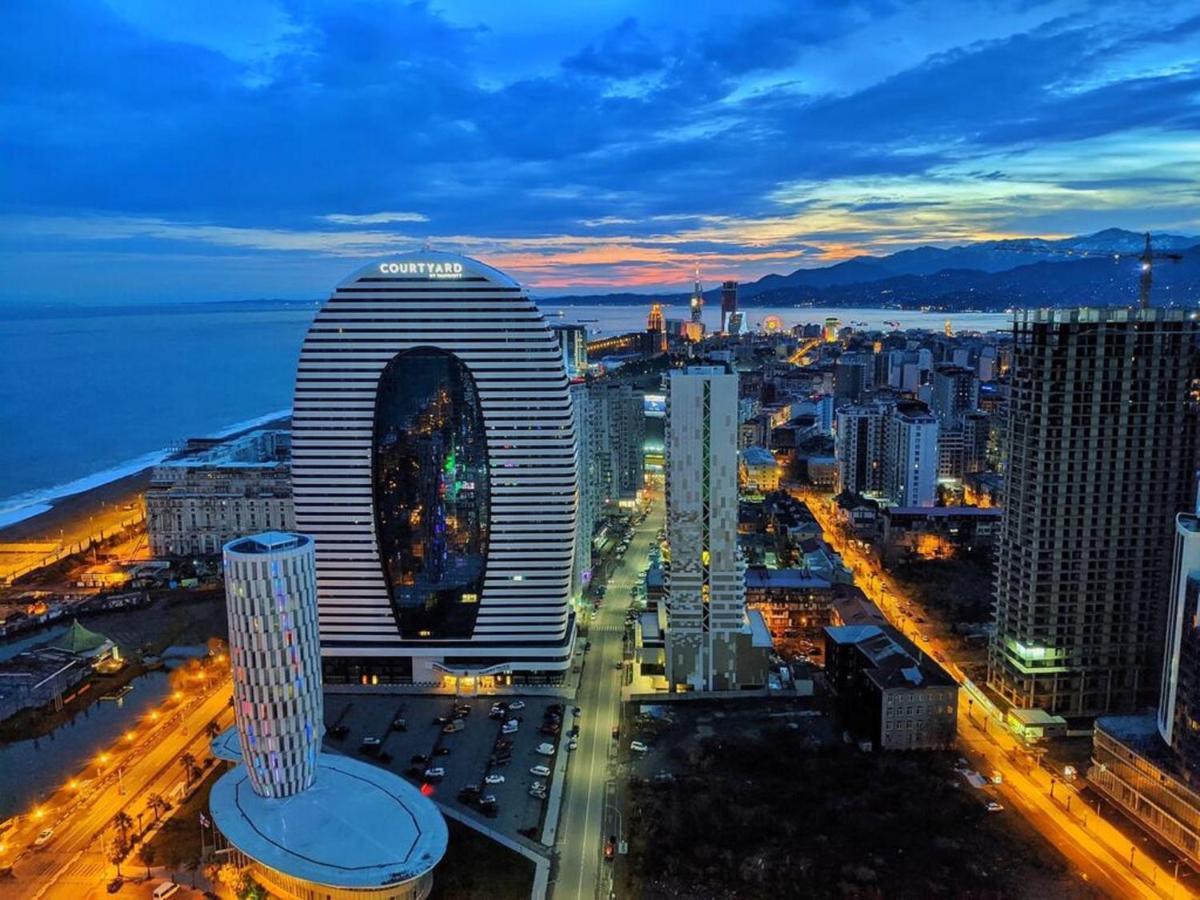 Orbi City Twin Towers Batumi Exterior photo